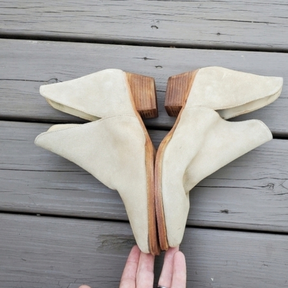 Free People Charm Camel Tan Suede Leather Pointed Toe Chunky Ankle Boots Booties - Picture 4 of 9